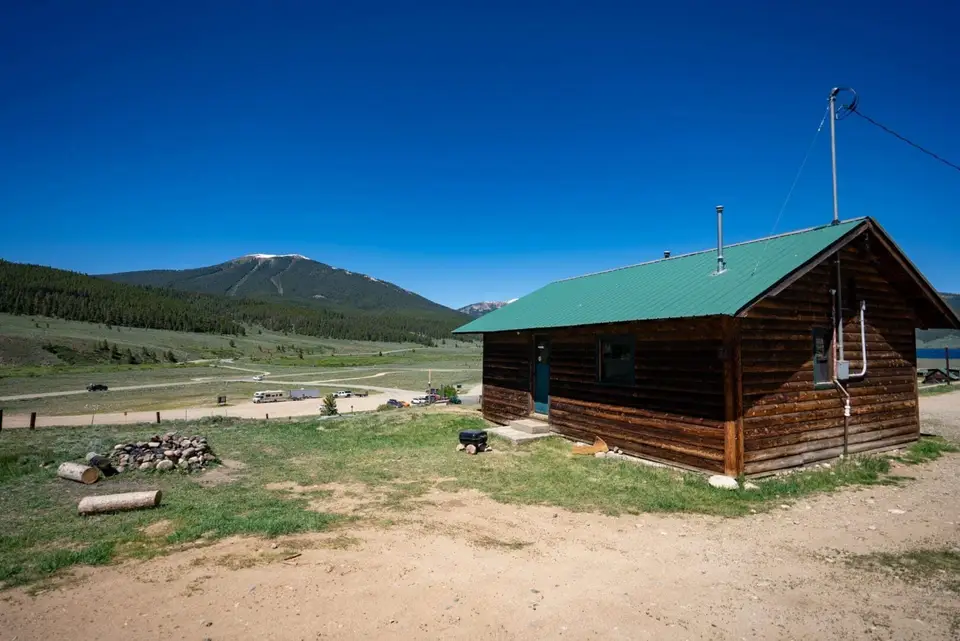 Cabin 1 — photo 3 of 12