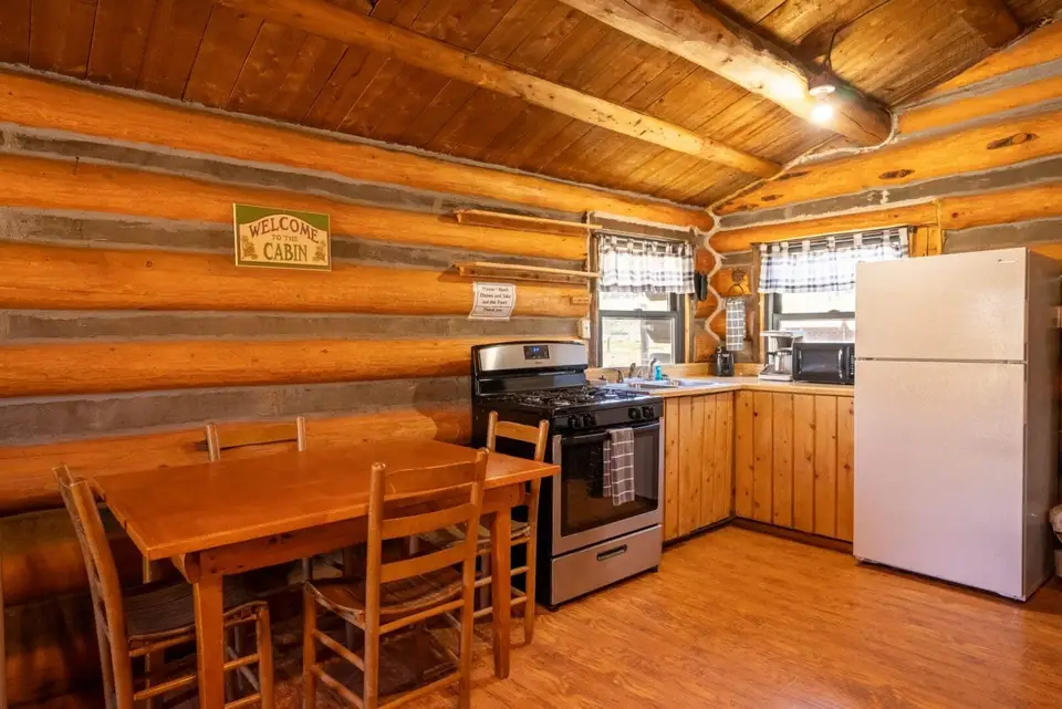 Cabin 10 — photo 9 of 9