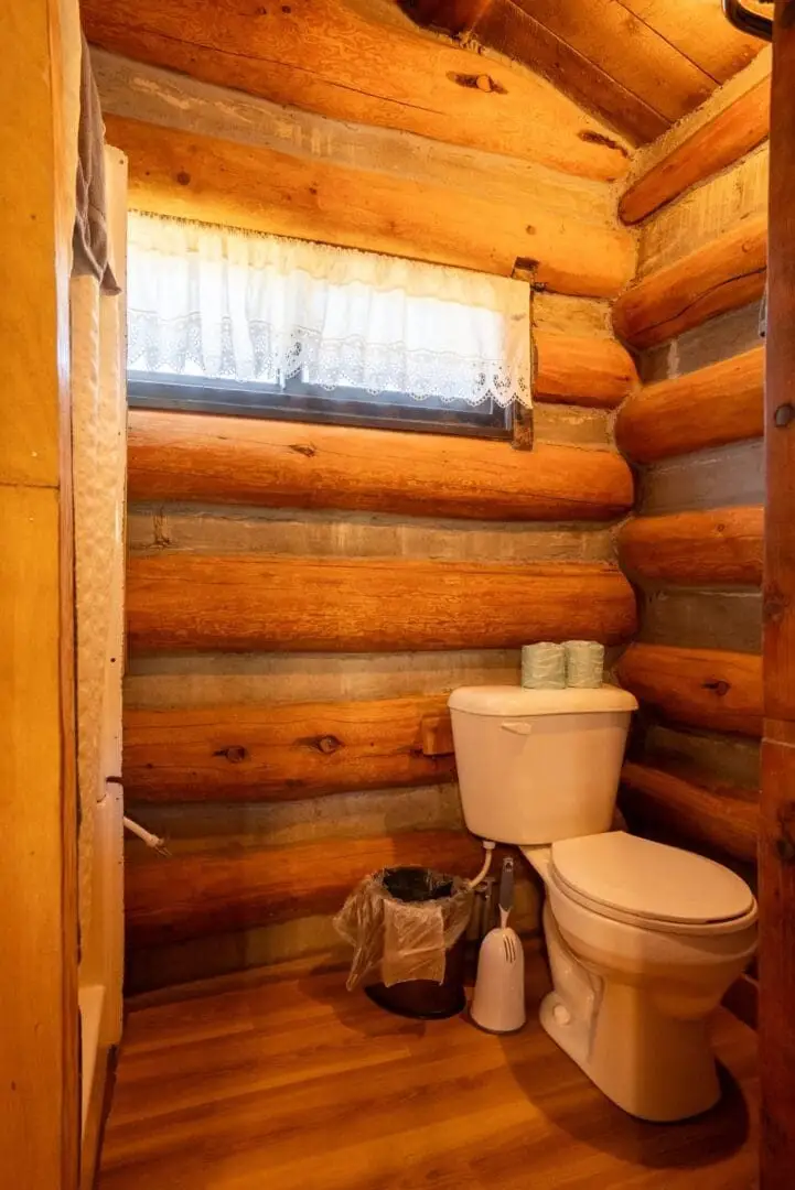 Cabin 10 — photo 6 of 9