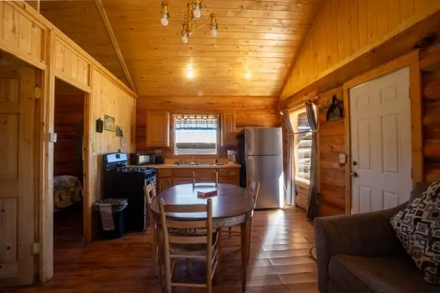 Cabin 12 — photo 11 of 12