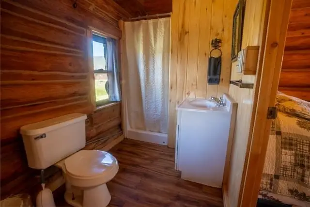 Cabin 12 — photo 7 of 12