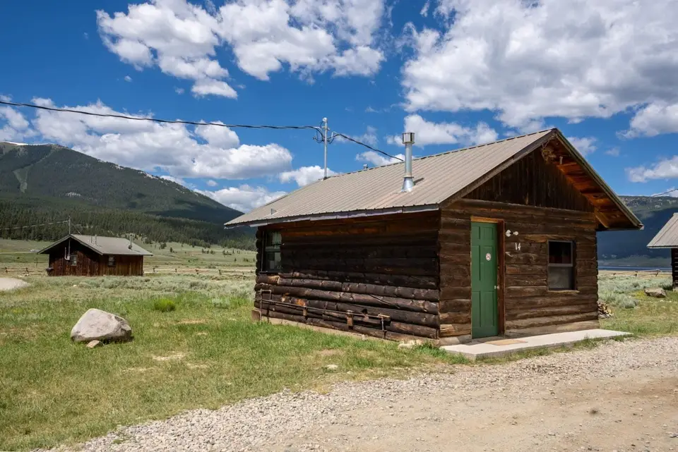Cabin 14 — photo 4 of 8