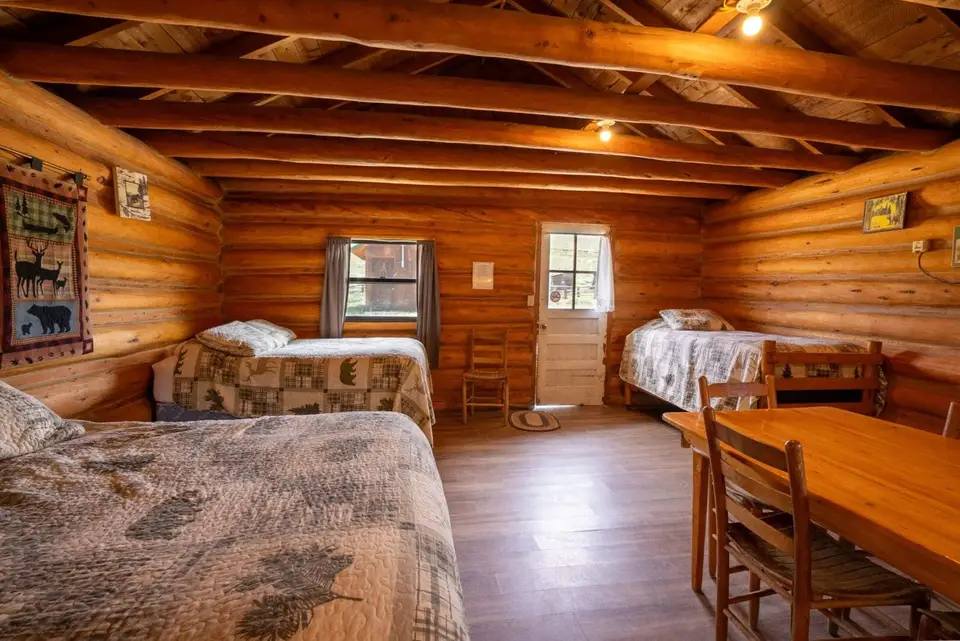 Cabin 15 — photo 8 of 9