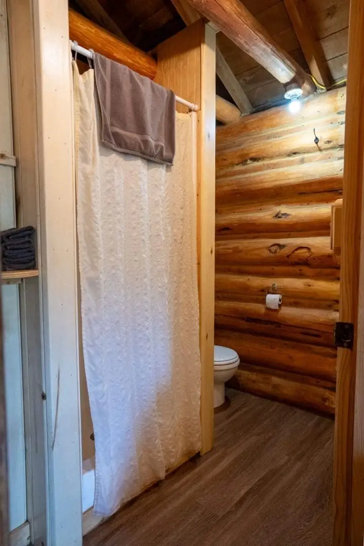 Cabin 15 — photo 7 of 9
