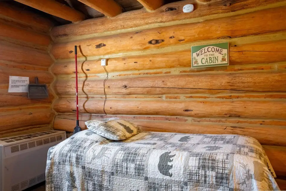Cabin 16 — photo 8 of 9