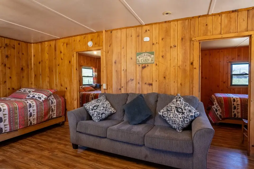 Cabin 18 — photo 2 of 12