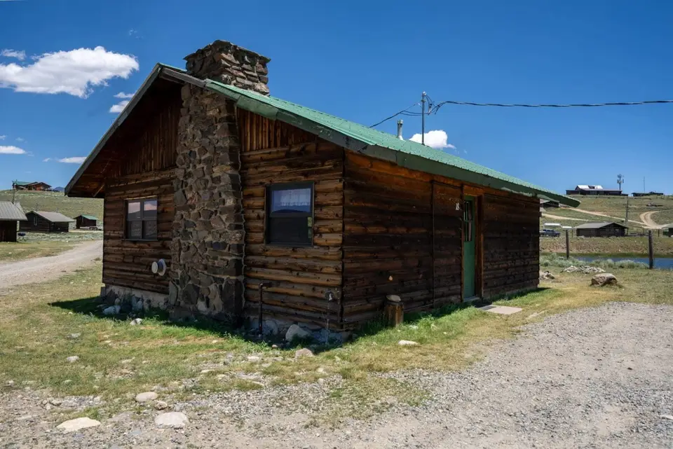 Cabin 18 — photo 8 of 12