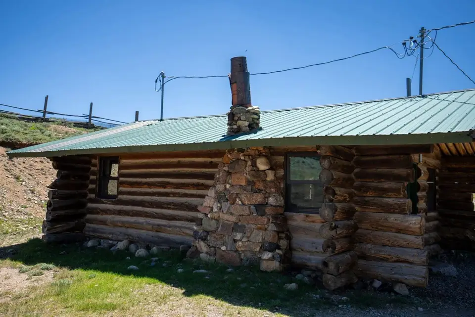 Cabin 2 — photo 14 of 15
