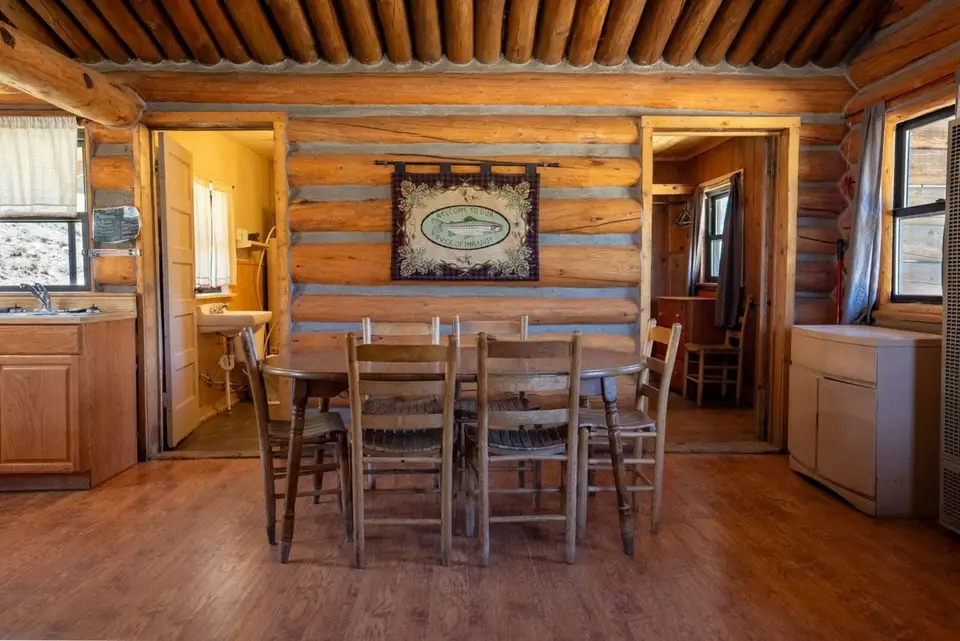 Cabin 2 — photo 5 of 15