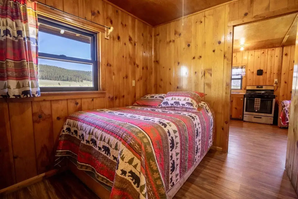 Cabin 20 — photo 9 of 14