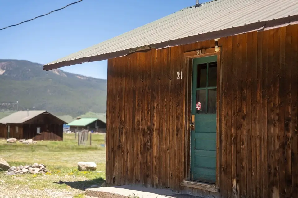 Cabin 21 — photo 4 of 14