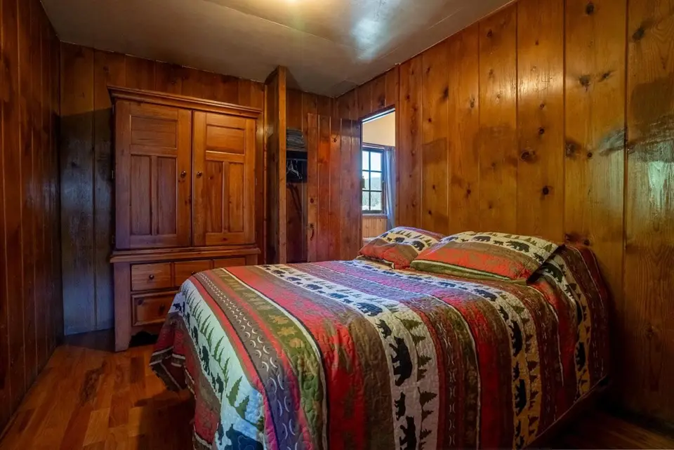Cabin 21 — photo 11 of 14