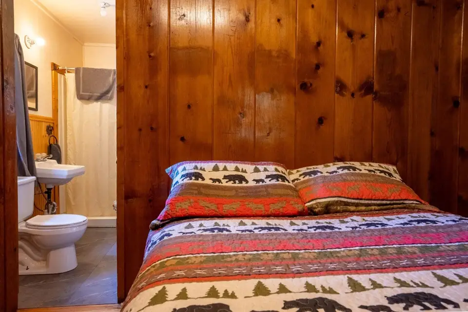 Cabin 21 — photo 10 of 14