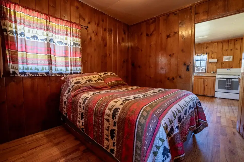 Cabin 21 — photo 9 of 14