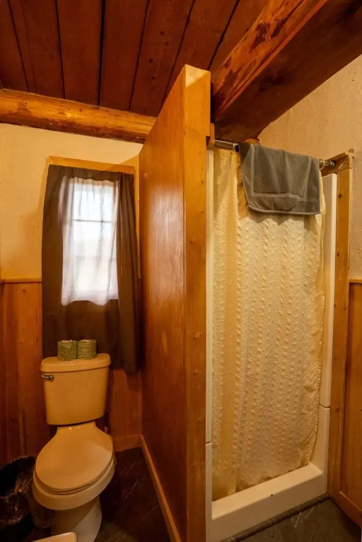 Cabin 28 — photo 7 of 17