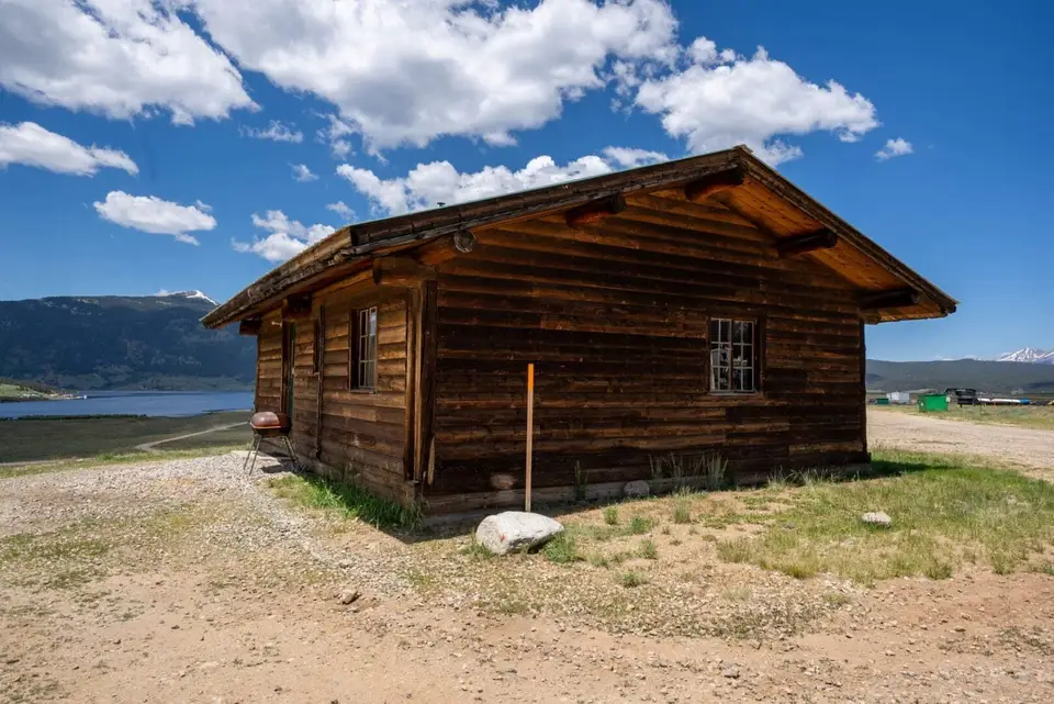 Cabin 28 — photo 2 of 17