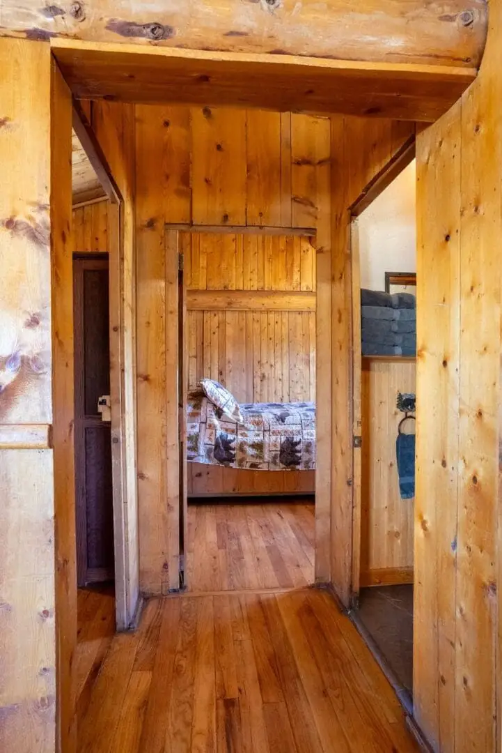 Cabin 28 — photo 13 of 17