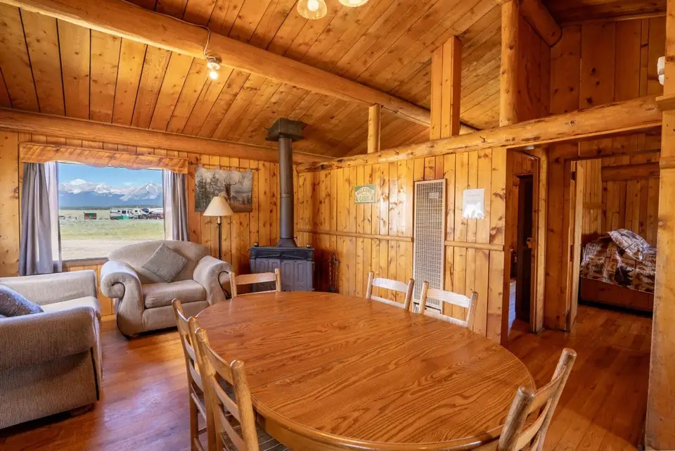 Cabin 28 — photo 11 of 17