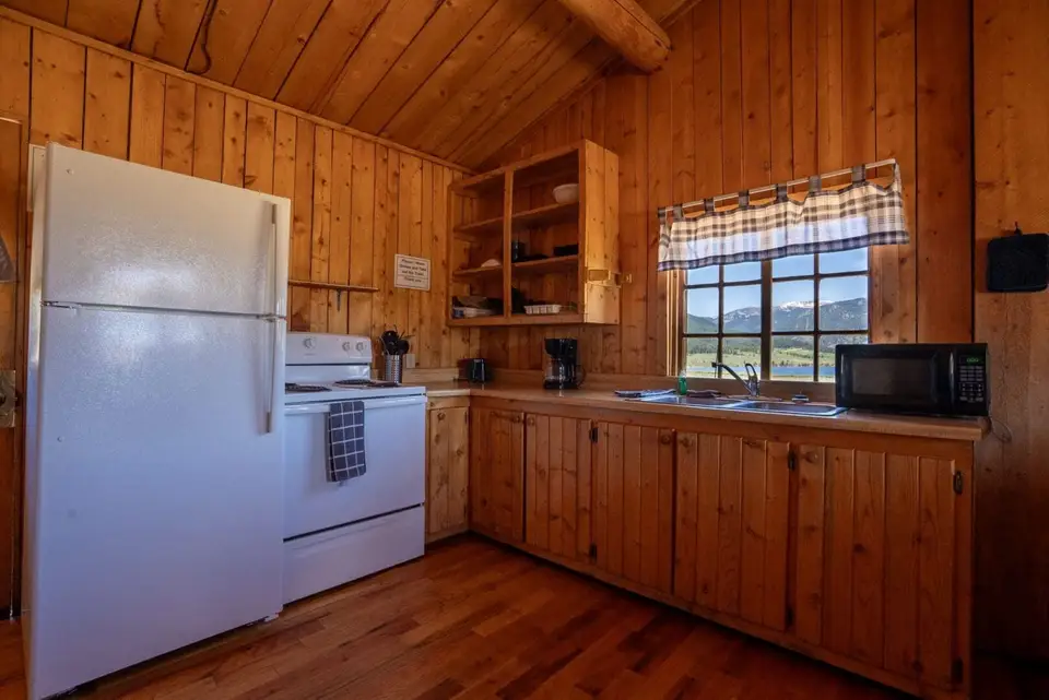 Cabin 30 — photo 5 of 15