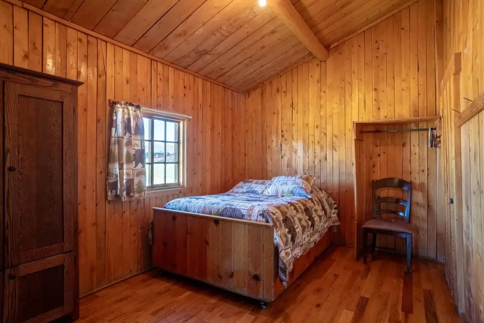 Cabin 30 — photo 11 of 15