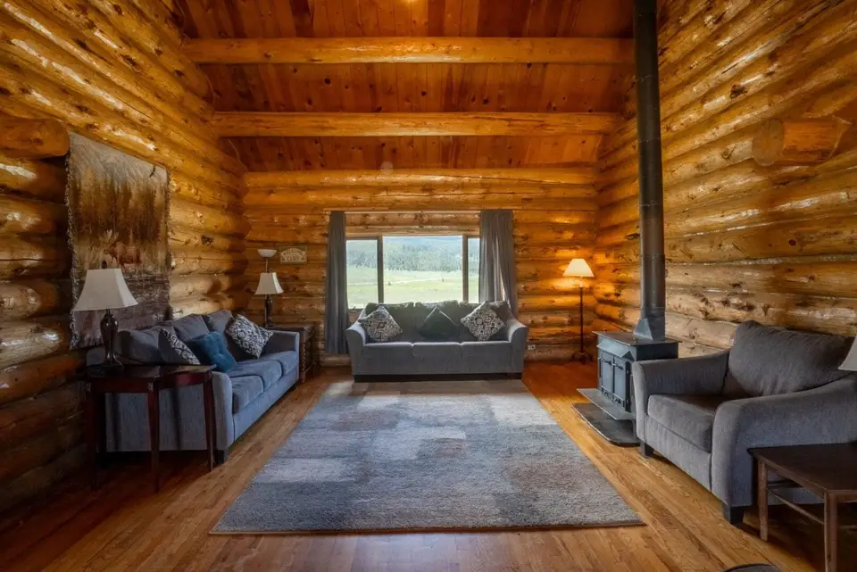 Inside Cabin 33
