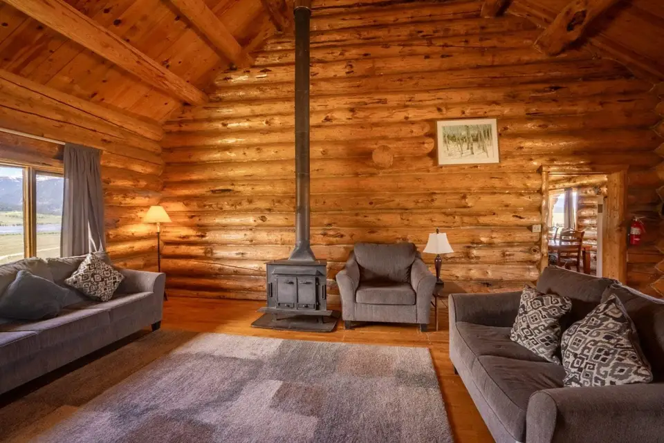 Cabin 33 — photo 12 of 17