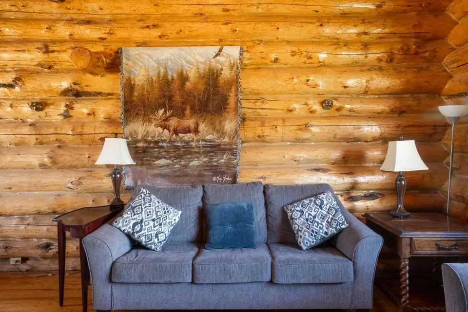 Cabin 33 — photo 9 of 17