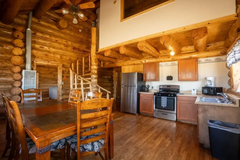Cabin 33 — photo 6 of 17