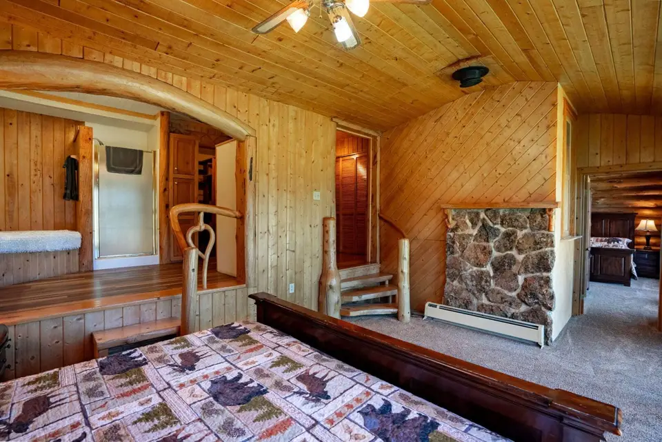 Cabin 34 — photo 19 of 32