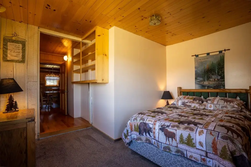 Cabin 34 — photo 15 of 32