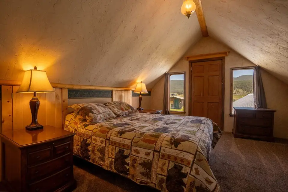 Cabin 34 — photo 11 of 32