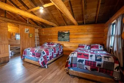 Cabin 6 — photo 4 of 6
