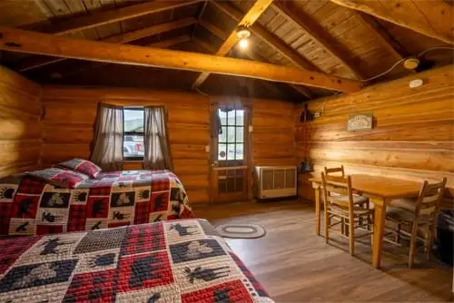 Inside Cabin 6