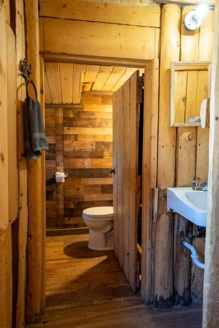 Cabin 7 — photo 10 of 12