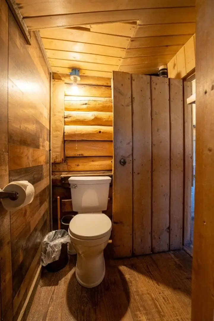 Cabin 7 — photo 9 of 12