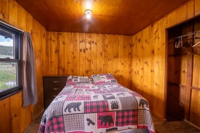Cabin 9 — photo 9 of 10